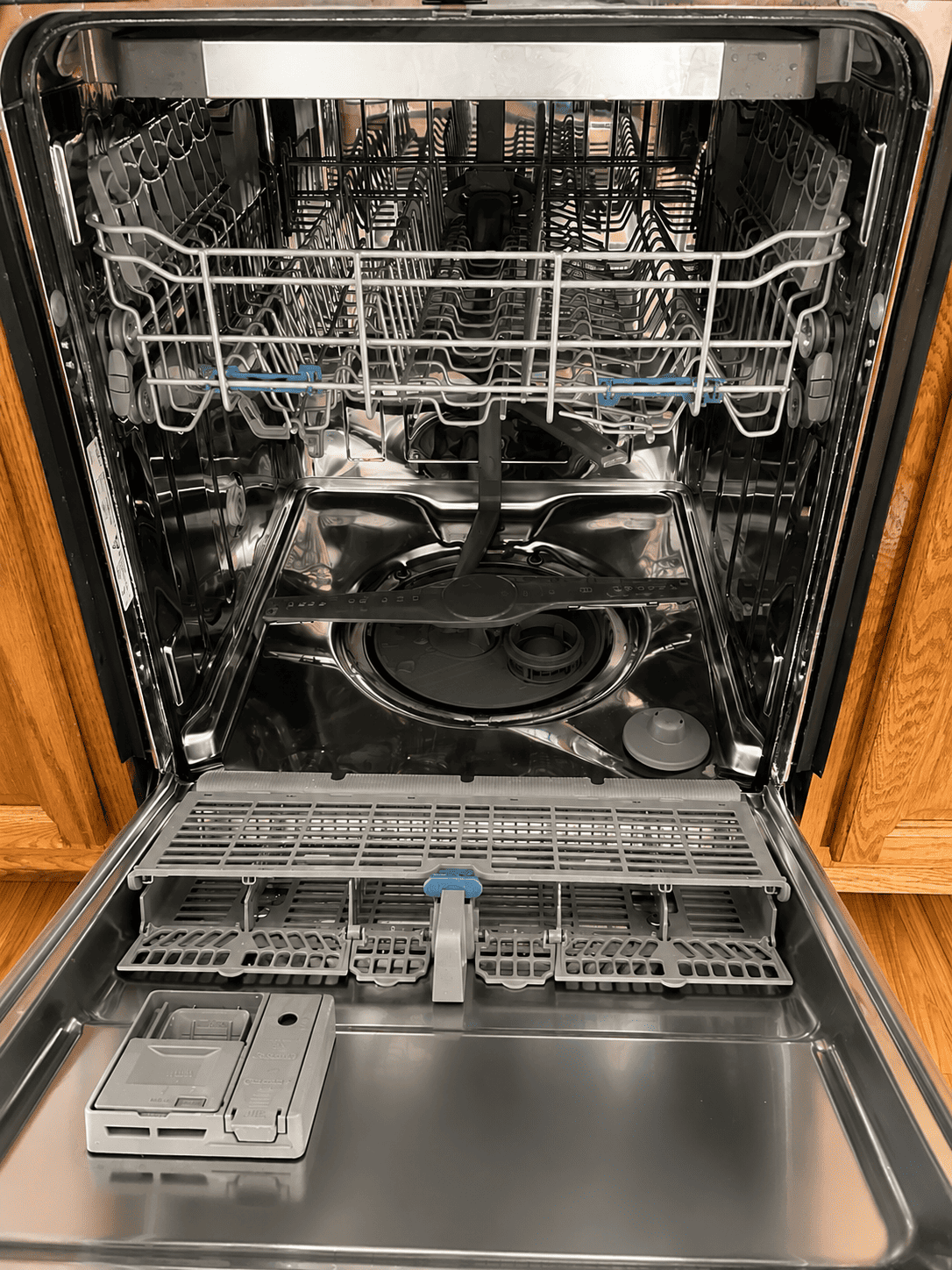 Stackable washer\dryer - Sioux Falls, SD